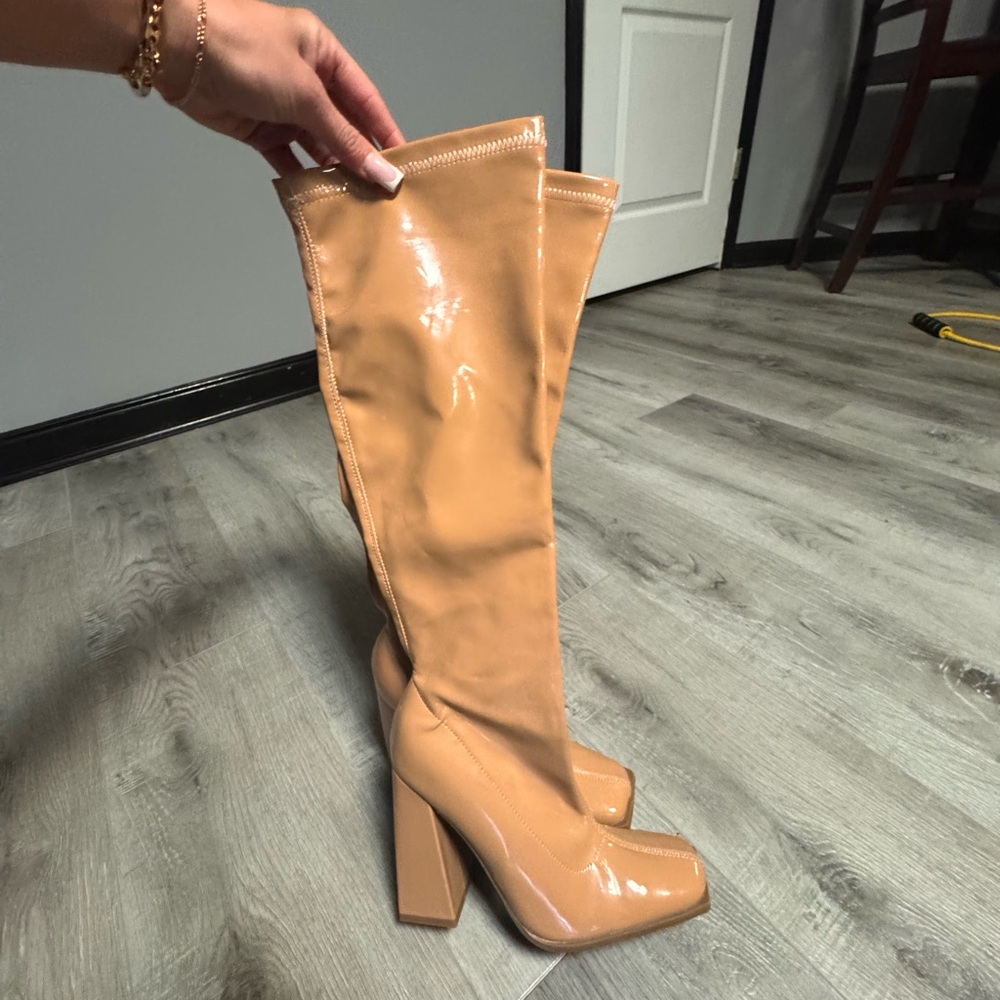 Chic Tan Patent Leather Boots